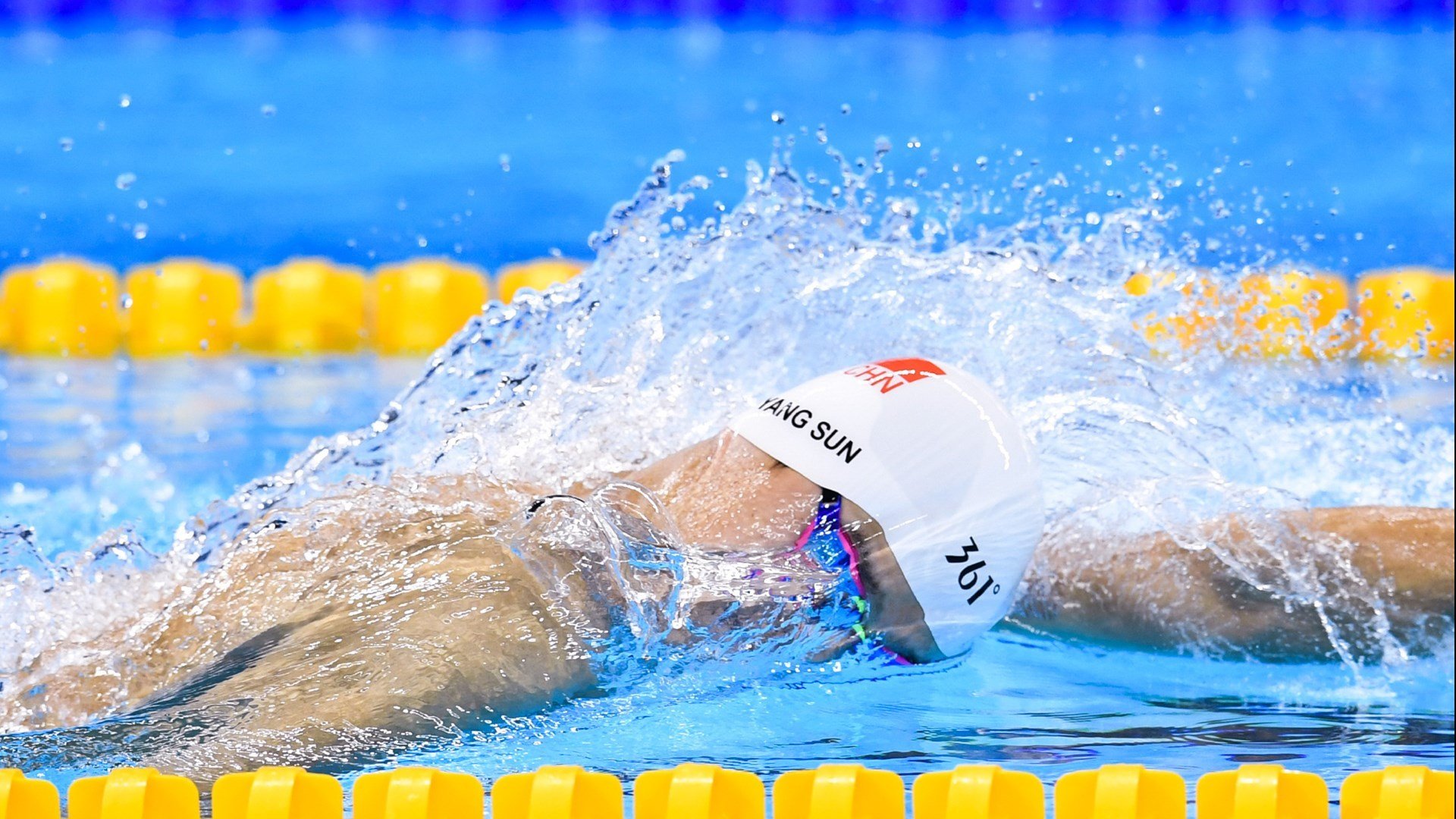 开云体育俱乐部官网-女子4×200米自由泳接力澳大利亚称霸赛场，女子4×100米自由泳接力决赛